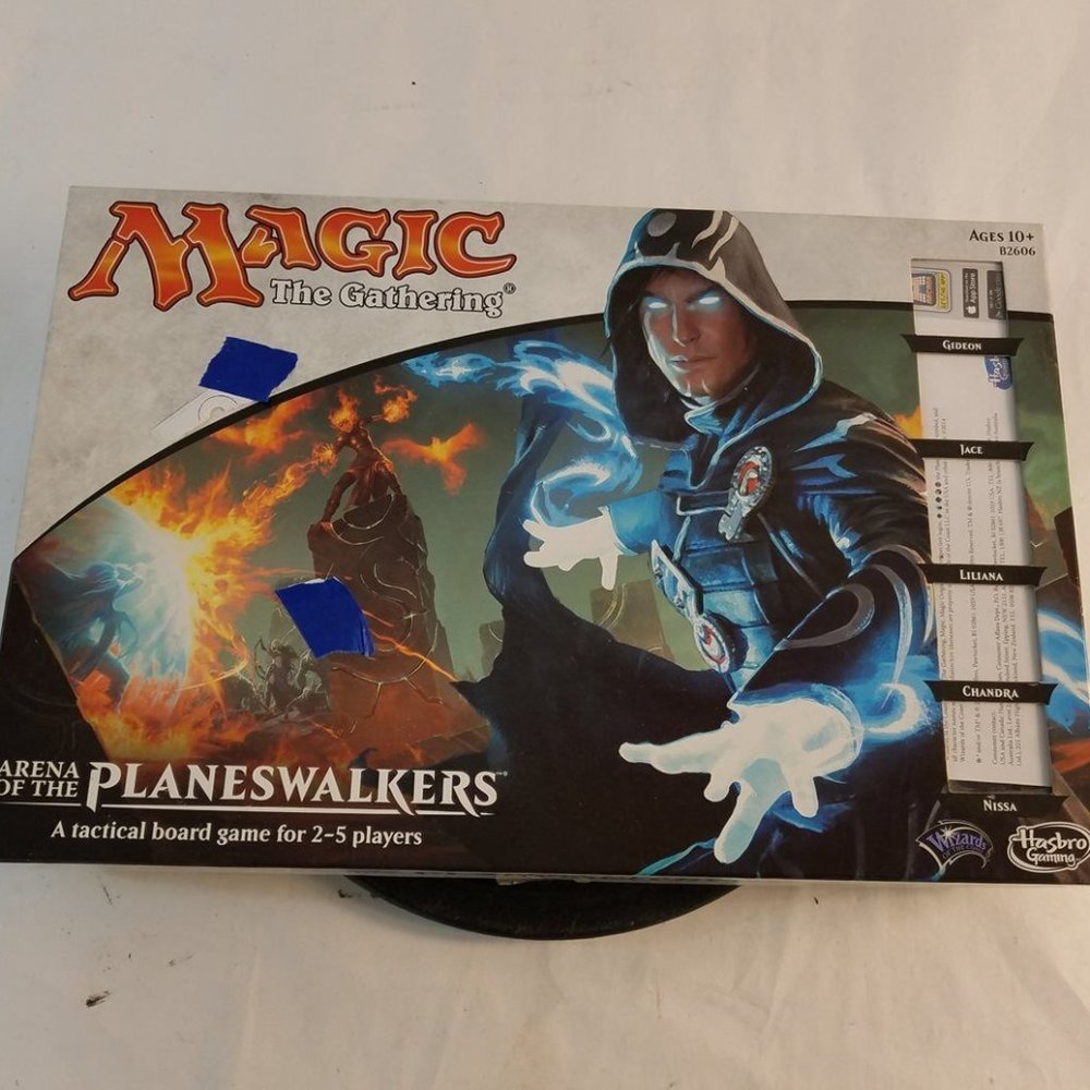 Hasbro Magic the gathering Arena of the Planeswalkers in original box board game